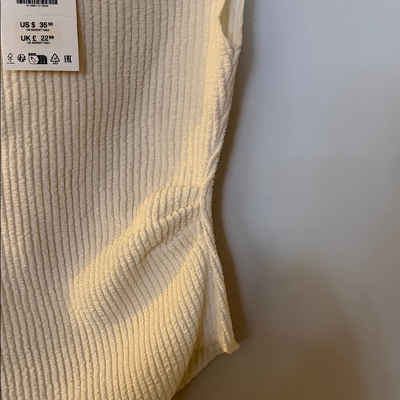 Zara Cream Ribbed Tank Top - Picture 3 of 3